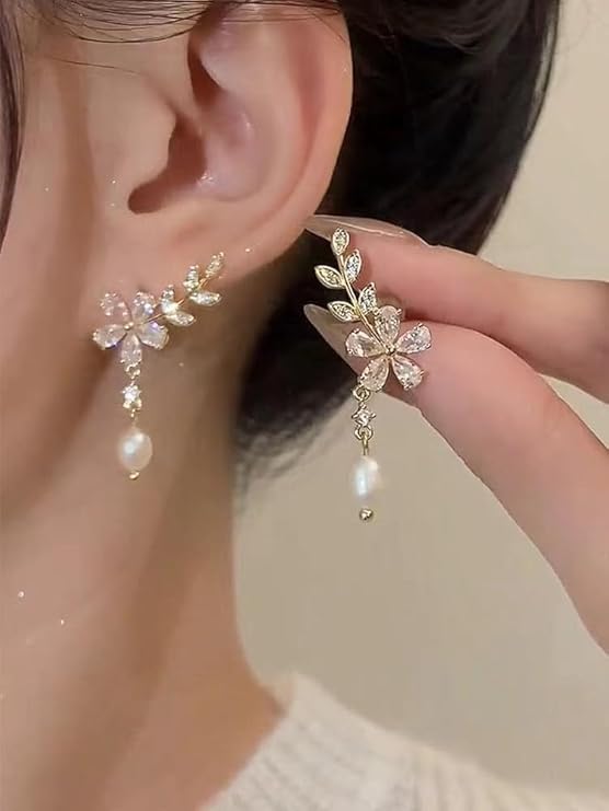 2025ピアス レディース 人気 金属アレルギー対応 リング ピアス18金大人イヤリング 耳飾り…